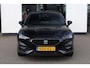 SEAT Leon Sportstourer 1.5 TSI e-Hybrid FR Business 204PK / 150kW DSG, Dodehoekdetectie (side assist), achteruitrijcamera (rear view), parkeersensoren voor en achter (pdc), keyless start & entry, Apple Carplay & Android Auto, elektrische achterklep met sensorsturing, verwarmbare voorstoelen, verwarmbaar multifunctioneel lederen stuurwiel, adaptieve cruise control (acc), DAB+, draadloze telefoonlader, elektrisch verstel-, verwarm- en inklapbare buitenspiegels etc.