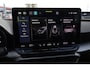 SEAT Leon Sportstourer 1.5 TSI e-Hybrid FR Business 204PK / 150kW DSG, Dodehoekdetectie (side assist), achteruitrijcamera (rear view), parkeersensoren voor en achter (pdc), keyless start & entry, Apple Carplay & Android Auto, elektrische achterklep met sensorsturing, verwarmbare voorstoelen, verwarmbaar multifunctioneel lederen stuurwiel, adaptieve cruise control (acc), DAB+, draadloze telefoonlader, elektrisch verstel-, verwarm- en inklapbare buitenspiegels etc.