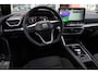 SEAT Leon Sportstourer 1.5 TSI e-Hybrid FR Business 204PK / 150kW DSG, Dodehoekdetectie (side assist), achteruitrijcamera (rear view), parkeersensoren voor en achter (pdc), keyless start & entry, Apple Carplay & Android Auto, elektrische achterklep met sensorsturing, verwarmbare voorstoelen, verwarmbaar multifunctioneel lederen stuurwiel, adaptieve cruise control (acc), DAB+, draadloze telefoonlader, elektrisch verstel-, verwarm- en inklapbare buitenspiegels etc.