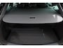 SEAT Leon Sportstourer 1.5 TSI e-Hybrid FR Business 204PK / 150kW DSG, Dodehoekdetectie (side assist), achteruitrijcamera (rear view), parkeersensoren voor en achter (pdc), keyless start & entry, Apple Carplay & Android Auto, elektrische achterklep met sensorsturing, verwarmbare voorstoelen, verwarmbaar multifunctioneel lederen stuurwiel, adaptieve cruise control (acc), DAB+, draadloze telefoonlader, elektrisch verstel-, verwarm- en inklapbare buitenspiegels etc.