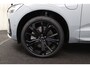 Volvo XC60 T6 Plug-in hybrid AWD Plus Black Edition | Panoramadak | 360 Camera | Head-up Display | Harman Kardon | Sportstoelen | Stoel en stuurwielverwarming | BLIS |