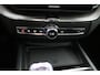 Volvo XC60 T6 Plug-in hybrid AWD Plus Black Edition | Panoramadak | 360 Camera | Head-up Display | Harman Kardon | Sportstoelen | Stoel en stuurwielverwarming | BLIS |