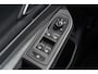Volkswagen Golf 1.5 eTSI 150pk DSG R-Line | Panoramadak | Trekhaak | Achteruitrijcamera | Stoelverwarming
