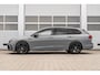 Volkswagen Golf 1.5 eTSI 150pk DSG R-Line | Panoramadak | Trekhaak | Achteruitrijcamera | Stoelverwarming