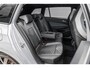 Volkswagen Golf 1.5 eTSI 150pk DSG R-Line | Panoramadak | Trekhaak | Achteruitrijcamera | Stoelverwarming