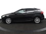 Volvo V40 Cross Country T3 Polar+ Luxury | Panoramadak | Stoelverwarming | Leder | Parkeersensoren voor en achter | Camera | Harman Kardon | Cruise control |