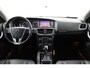 Volvo V40 Cross Country T3 Polar+ Luxury | Panoramadak | Stoelverwarming | Leder | Parkeersensoren voor en achter | Camera | Harman Kardon | Cruise control |