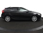 Volvo V40 Cross Country T3 Polar+ Luxury | Panoramadak | Stoelverwarming | Leder | Parkeersensoren voor en achter | Camera | Harman Kardon | Cruise control |