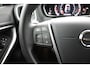 Volvo V40 Cross Country T3 Polar+ Luxury | Panoramadak | Stoelverwarming | Leder | Parkeersensoren voor en achter | Camera | Harman Kardon | Cruise control |
