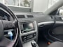 Skoda Octavia Combi 1.4 TSI > Trekhaak/cruise control.
