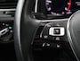 Volkswagen Golf 1.0 TSI R-Line | Carplay | Adaptive Cruise | Massage | Stoelverwarming | Climate control | Bluetooth | Navigatie | Virtual Cockpit | Parkeerhulp