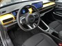 Jeep Avenger 1st Edition 54 kWh | CAMERA | ADAPTIVE CRUISE | DODEHOEKDETECTIE | STOEL+VOORRUITVERWARMING | PARKEERSENSOREN V+A | ELEKTRISCHE ACHTERKLEP | APPLE CARPLAY / ANDROID AUTO |