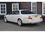 Jaguar XJ 4.2 V8 - Uniek - Nieuwstaat! Wij zijn op afspraak geopend! Graag bellen voor uw komst.