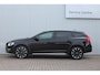 Volvo V60 Cross Country 2.0 T5 Summum | Harman/Kardon audio | Schuif/kantel dak | Adaptieve cruise control | Achteruitrijcamera | Standkachel | Afneembare trekhaak | DAB radio | Geïntegreerde kinderzitjes achterbank |