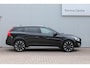 Volvo V60 Cross Country 2.0 T5 Summum | Harman/Kardon audio | Schuif/kantel dak | Adaptieve cruise control | Achteruitrijcamera | Standkachel | Afneembare trekhaak | DAB radio | Geïntegreerde kinderzitjes achterbank |