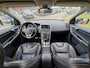 Volvo XC60 T5 245PK R-Design | Trekhaak | PDC Achter | Stoelverwarming | 18'' | Leder