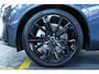 Volvo XC60 2.0 T8 Plug-in hybrid AWD Ultra Black Edition | Panoramadak | Luchtvering | Verwarmbare voorstoelen met massagefunctie en ventilatie | 360 graden camera | Head-up display | Elektrische achterklep | Keyless |