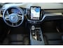 Volvo XC60 2.0 T8 Plug-in hybrid AWD Ultra Black Edition | Panoramadak | Luchtvering | Verwarmbare voorstoelen met massagefunctie en ventilatie | 360 graden camera | Head-up display | Elektrische achterklep | Keyless |