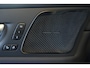 Volvo XC60 2.0 T8 Plug-in hybrid AWD Ultra Black Edition | Panoramadak | Luchtvering | Verwarmbare voorstoelen met massagefunctie en ventilatie | 360 graden camera | Head-up display | Elektrische achterklep | Keyless |