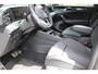 Volkswagen Tiguan 1.5 eTSI R-Line Edition - R Line binnen en buiten - 360 camera - 20 inch Stoelmassage - Weinig kilometers - IQ Light - Black Style - Adaptive cruise