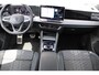 Volkswagen Tiguan 1.5 eTSI R-Line Edition - R Line binnen en buiten - 360 camera - 20 inch Stoelmassage - Weinig kilometers - IQ Light - Black Style - Adaptive cruise