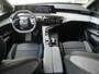 Peugeot E-3008 Allure Avantage 210 73 kWh | Demo | Lichtmetalen velgen 19 inch | Achteruitrijcamera | Climate control | Cruise control | Navigatie | Apple carplay/Android auto