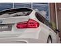 BMW 3-Serie Touring 330i M Sport | 2e eigenaar | Innovation pakket | Head-up | Harman/kardon | DAB | Stuurverwarming | Panoramadak | Dodehoek detectie | Lane assist | LED adaptief