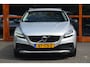 Volvo V40 Cross Country T3 Geartronic | Camera | Trekhaak 1500 kg | Standkachel | Volvo On Call | Stoelverwarming |