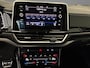 Volkswagen T-Roc 1.5 TSI 150pk DSG R-Line · Camera · Keyless · Dodehoeksensor · Stoelverwarming · ACC · Elek. Achterklep · 18"Velgen ·