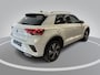 Volkswagen T-Roc 1.5 TSI 150pk DSG R-Line · Camera · Keyless · Dodehoeksensor · Stoelverwarming · ACC · Elek. Achterklep · 18"Velgen ·