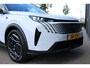 Peugeot 3008 1.6 plug-in Hybrid 195 GT Exclusive | Panorama/schuifdak | Lederen bekleding | Trekhaak | Focal | Massage | 20 Inch | NL auto |