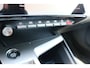Peugeot 408 e-408 GT Avantage 58 kWh | Camera | Winterpakket | Navi | Warmtepomp | Leder/alcantara | Keyless |
