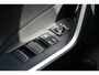Toyota RAV4 2.5 Hybrid AWD Bi-Tone Limited Automaat 222pk | JBL | Innovation-pack | Dodehoekdetectie | Trekhaak geremd 1.650 kg |