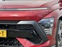 Hyundai Kona 1.6 GDI HEV N Line / N-Line interieur & Exterieur / Leer-Alcantara / Adaptieve Cruise Control / 18" LMV / Stoel + Stuurwiel verwarming voor & achter / Stoelventilatie / 360 graden camera /