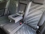 Volkswagen Tiguan 1.4 TSI eHybrid R-Line Business+ / Elektrische trekhaak / Trekgewicht 1.800 kg / Rondomzicht camera / Stuur- & Stoelverwarming / Elektrische achterklep / Voorstoelen met massage functie / Draadloze telefoon lader /