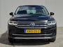Volkswagen Tiguan 1.4 TSI eHybrid R-Line Business+ / Elektrische trekhaak / Trekgewicht 1.800 kg / Rondomzicht camera / Stuur- & Stoelverwarming / Elektrische achterklep / Voorstoelen met massage functie / Draadloze telefoon lader /