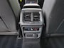 Volkswagen Tiguan 1.4 TSI eHybrid R-Line Business+ / Elektrische trekhaak / Trekgewicht 1.800 kg / Rondomzicht camera / Stuur- & Stoelverwarming / Elektrische achterklep / Voorstoelen met massage functie / Draadloze telefoon lader /