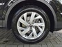 Volkswagen Tiguan 1.4 TSI eHybrid R-Line Business+ / Elektrische trekhaak / Trekgewicht 1.800 kg / Rondomzicht camera / Stuur- & Stoelverwarming / Elektrische achterklep / Voorstoelen met massage functie / Draadloze telefoon lader /