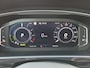 Volkswagen Tiguan 1.4 TSI eHybrid R-Line Business+ / Elektrische trekhaak / Trekgewicht 1.800 kg / Rondomzicht camera / Stuur- & Stoelverwarming / Elektrische achterklep / Voorstoelen met massage functie / Draadloze telefoon lader /