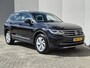 Volkswagen Tiguan 1.4 TSI eHybrid R-Line Business+ / Elektrische trekhaak / Trekgewicht 1.800 kg / Rondomzicht camera / Stuur- & Stoelverwarming / Elektrische achterklep / Voorstoelen met massage functie / Draadloze telefoon lader /