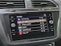 Volkswagen Tiguan 1.4 TSI eHybrid R-Line Business+ / Elektrische trekhaak / Trekgewicht 1.800 kg / Rondomzicht camera / Stuur- & Stoelverwarming / Elektrische achterklep / Voorstoelen met massage functie / Draadloze telefoon lader /