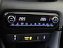 Toyota Yaris 1.5 Hybrid Executive | airco automatisch | Apple Carplay/Android Auto | Autonomous Emergency Braking | cruise control adaptief | dodehoek detectie | LED koplampen | lederen/stof bekleding | lichtmetalen Zwarte velgen 17" | navigatiesysteem full map | voorstoelen verwarmd