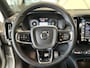 Volvo XC40 1.5 T5 Recharge Inscription | Trekhaak | Adapt. Cruise | Elektrische a.klep | Harman&Kardon | LED | Camera | 4 seiz. banden