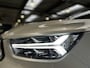 Volvo XC40 1.5 T5 Recharge Inscription | Trekhaak | Adapt. Cruise | Elektrische a.klep | Harman&Kardon | LED | Camera | 4 seiz. banden