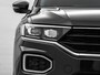 Volkswagen T-Roc 1.5 TSI Sport Business R · Panoramadak · Camera · Standkachel · Stoelverwarming · Navigatie · 19" Velgen · Elek. Inklapbare Spiegels ·