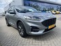 Ford Kuga 2.5 PHEV ST-Line X | Wegklapbare Trekhaak | Elekt. Achterklep | Head Up Display | Winter Pack | Adaptieve Cruise Control | Elekt. Verstelbare Bestuurders Stoel | 18'' Lichtmetalen Velgen |