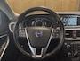 Volvo V40 1.6 T2 Momentum | Navigatie | Trekhaak | Bluetooth telefoonverbinding | DAB | Lichtmetalen velgen |