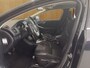 Volvo V40 1.6 T2 Momentum | Navigatie | Trekhaak | Bluetooth telefoonverbinding | DAB | Lichtmetalen velgen |