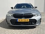 BMW 3-Serie Touring 330e xDrive 292 pk / Dealer onderhouden / Accu SoH 92 % / M-Sport / XDrive / Elektrische trekhaak 1.500 kg / Leer / Elektrische klep / Apple Carplay Android / 19" LM wielen / 17" Winterwielen set inclusief /