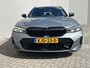 BMW 3-Serie Touring 330e xDrive 292 pk / Dealer onderhouden / Accu SoH 92 % / M-Sport / XDrive / Elektrische trekhaak 1.500 kg / Leer / Elektrische klep / Apple Carplay Android / 19" LM wielen / 17" Winterwielen set inclusief /